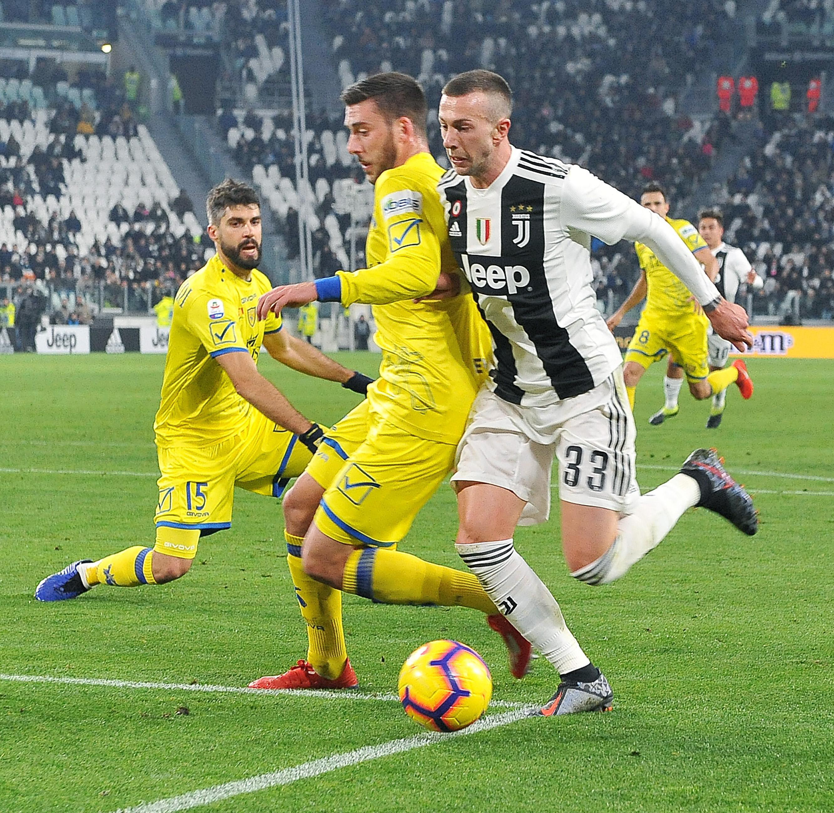 米乐m6官网入口-阿莱格里指挥里尔，迎战梅斯的简单介绍