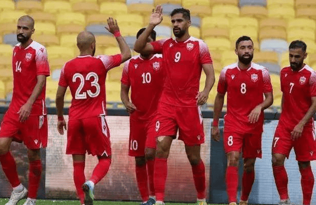 米乐体育平台官网-拜仁慕尼黑客场力保不败，双方战平的简单介绍